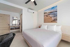 Apartment, 1 King Bed, City View | In-room safe, iron/ironing board, free WiFi, bed sheets