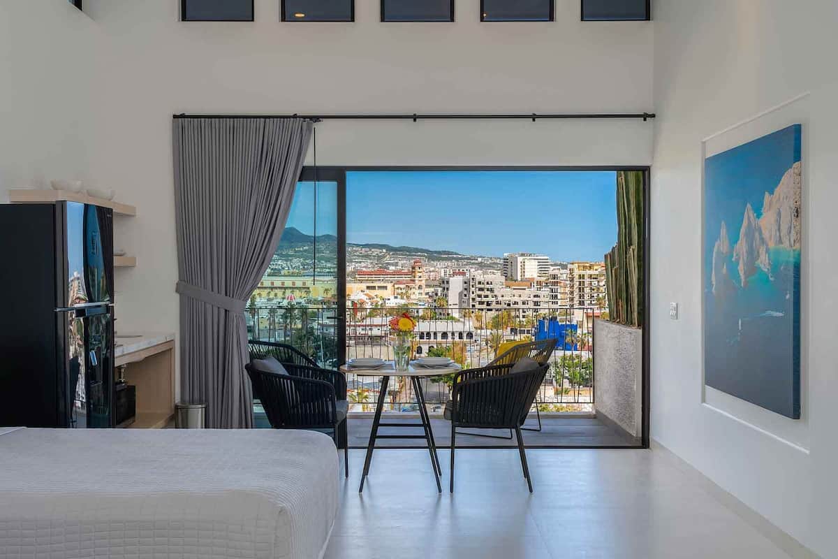 Suite studio, 2 grands lits, vue sur la ville | Coffre-fort, fer et planche à repasser, accès au Wi-Fi (inclus)