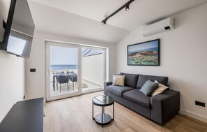 Smart TV - Cozy apartment in Potomje with lake view (Potomje)