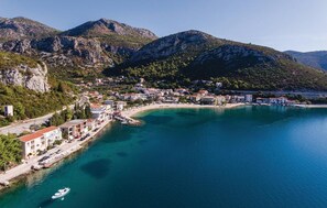 Aerial view - Beach front apartment in Klek with WiFi (Klek)