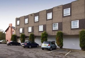 Exterior - Alty Hotel (Altrincham)