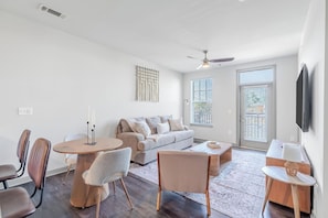 TV, fireplace - Warm, Inviting 2BD Apt In Matthews (Matthews)