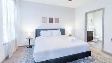 2 bedrooms, desk, iron/ironing board, WiFi