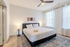 3 bedrooms, desk, iron/ironing board, WiFi