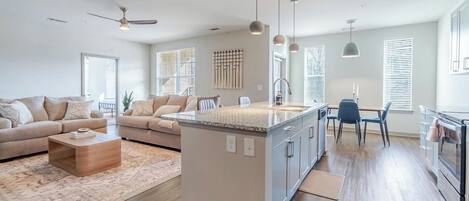 Televisor i llar de foc