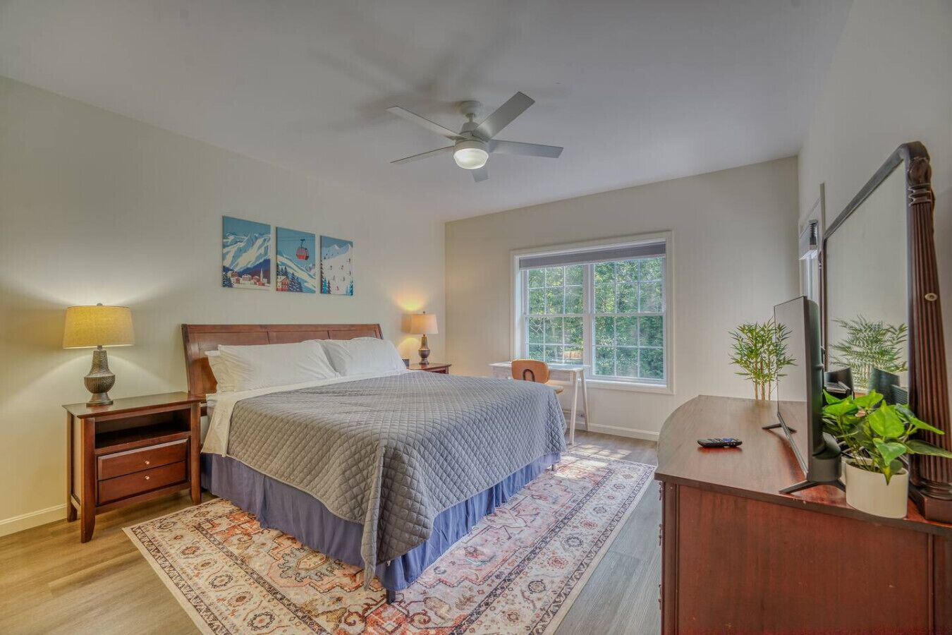 3 chambres, lit parapluie, Wi-Fi, draps fournis