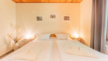 1 Schlafzimmer, Schreibtisch, WLAN