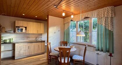 Binzer Waldhof - Igelhaus