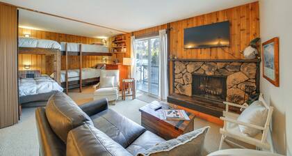 Walk to Chair Lift: Mtn-View Schweitzer Studio!