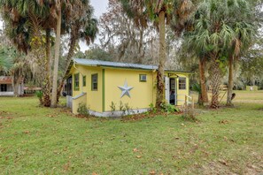 Exterior - Hawthorne Angler's Cabin w/ Lake + Dock Access! (Hawthorne)