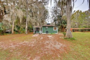 Exterior - Bass Fishing Paradise w/ Shared Dock in Hawthorne! (Hawthorne)