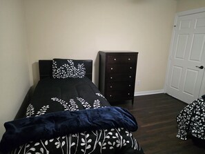 3 bedrooms, WiFi, bed sheets - Perfect 3-bedroom house with AC in Powell (Powell)