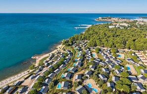 Exterior - Stunning home in Novigrad with swimming pool (Novigrad)