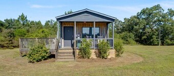 Country Cottage in Aiken, pet friendly!