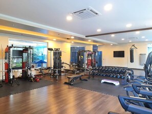 Fitness facility - Luxury 3BR in Naco•Pool, Gym & Parking•Fast Wi-Fi (Santo Domingo)