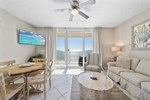 TV - Beach Club 1109 D w/ Pool (Gulf Shores)