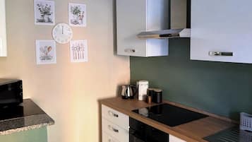 Apartment, 2 Bedrooms, Private Bathroom | Private kitchen | Full-size fridge, microwave, stovetop, espresso maker