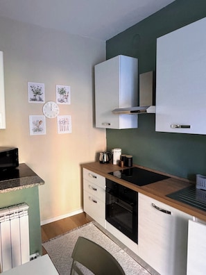 Apartment, 2 Bedrooms, Private Bathroom | Private kitchen - Le dimore di corso Torino (Novara)