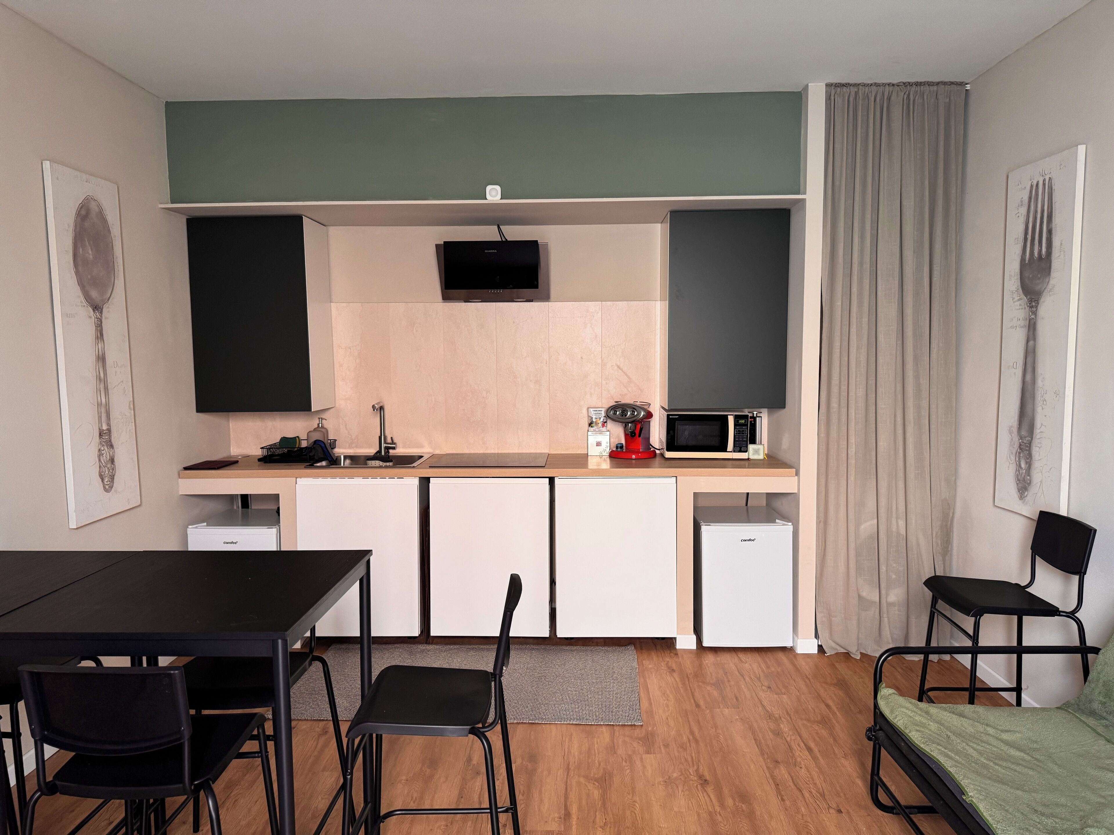 32-Zoll-Smart-TV mit Digitalempfang, Netflix, Streaming-Dienste