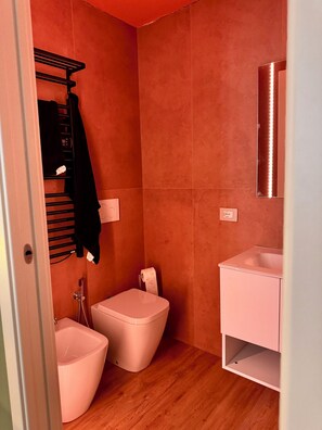 Shower, hair dryer, towels, soap - Le dimore di corso Torino  (Novara)