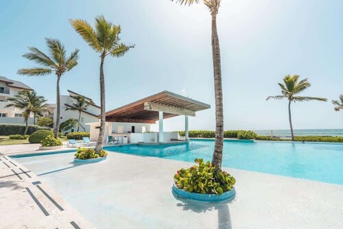 Apt w/ 2br ocean view & Jacuzzi in Sotogrande