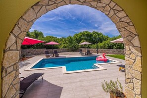 プール