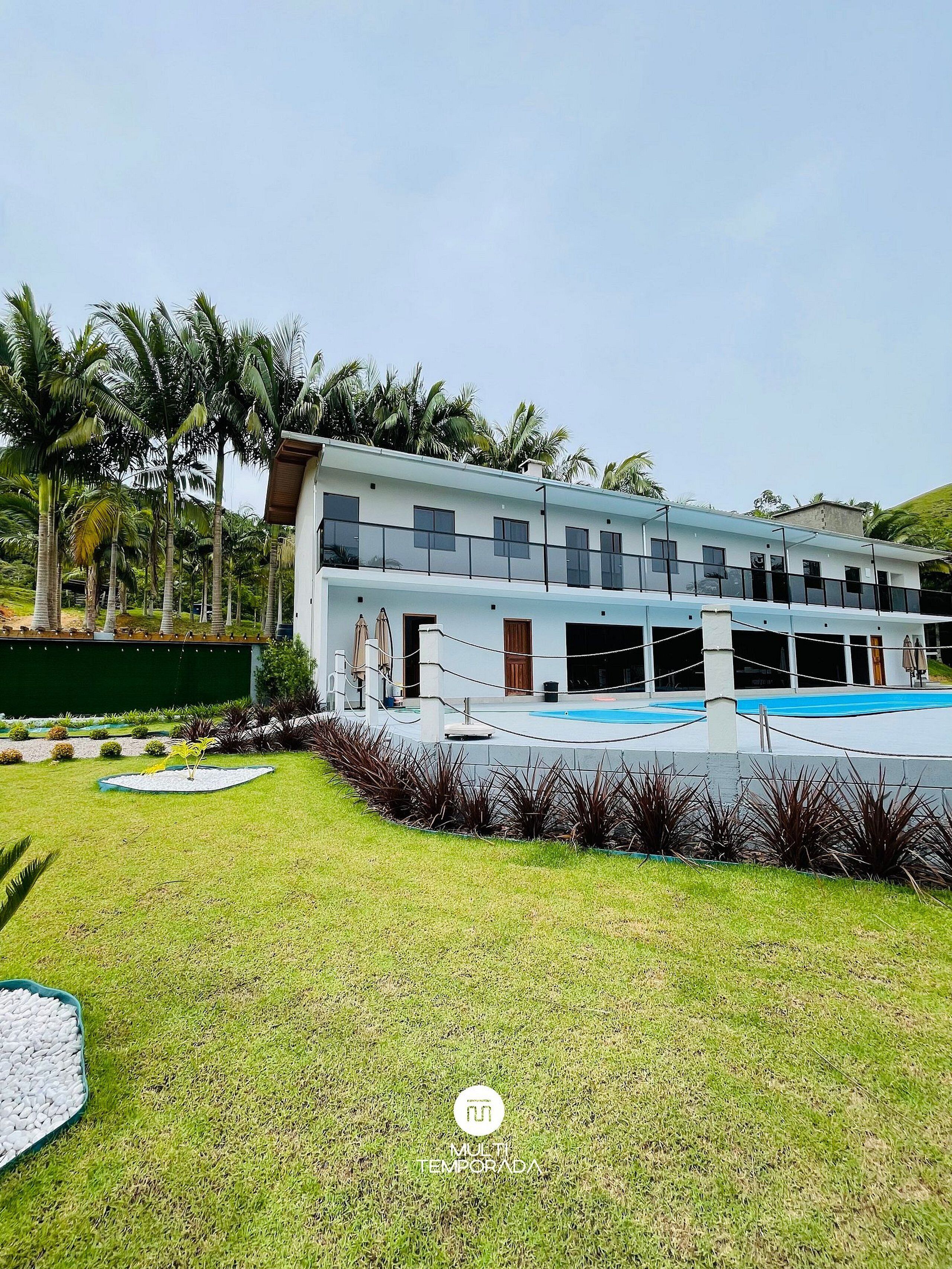 Hytte til brudepar - boblebad - udsigt til pool | Udendørsområde