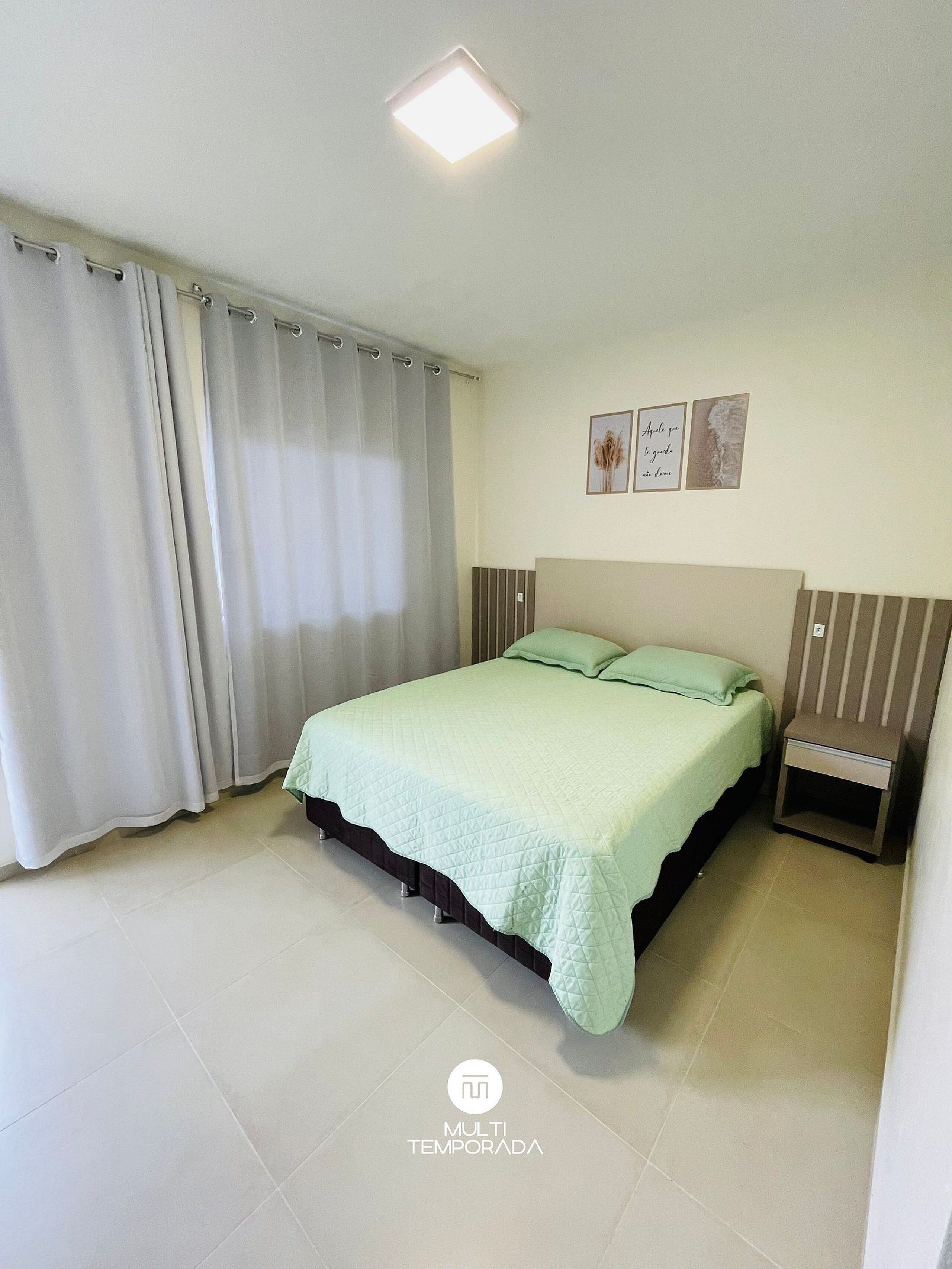 Honeymoon-Ferienhütte, Whirlpool, Poolblick | 6 Schlafzimmer, hochwertige Bettwaren, individuell dekoriert