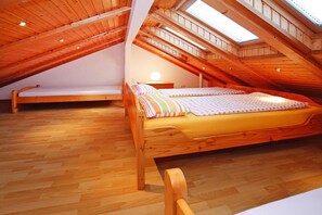 2 bedrooms, individually furnished - Ferienhaus mit Schoenem Garten in Parchim (Parchim)