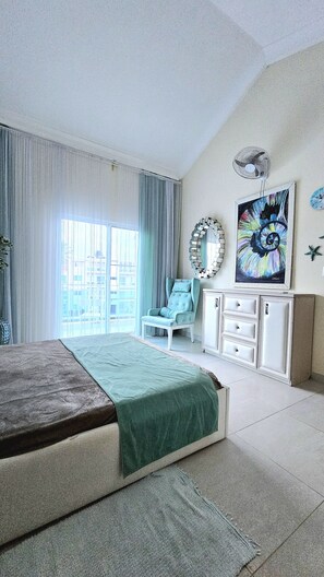 2 bedrooms, iron/ironing board, WiFi, wheelchair access - 2-Bdr Penthouse un Bávaro with Private Terrace, Pool View & Walk to Beach (Bavaro)