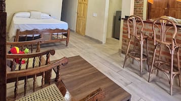 2 bedrooms, free WiFi, bed sheets, wheelchair access