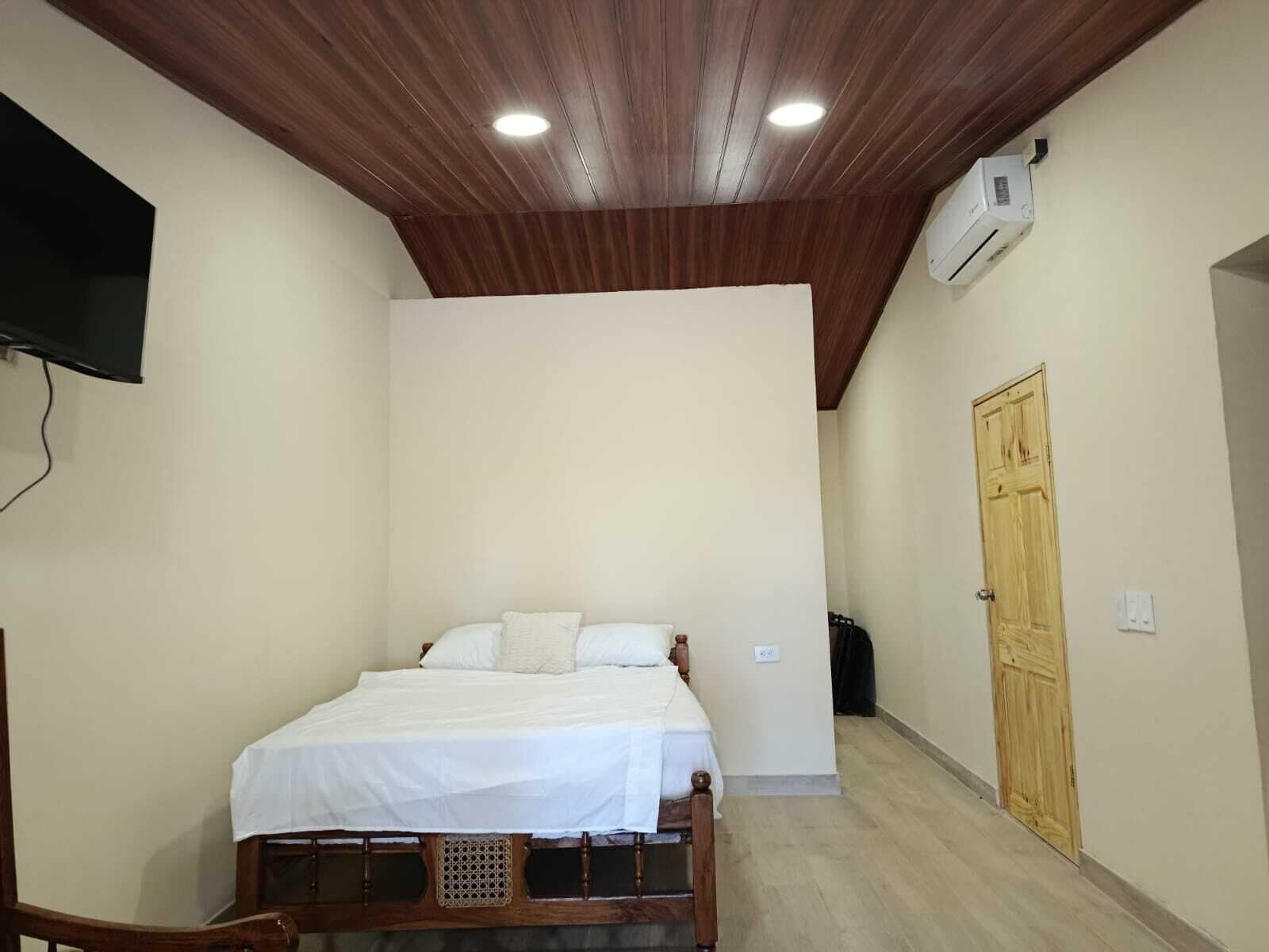 2 bedrooms, free WiFi, bed sheets, wheelchair access