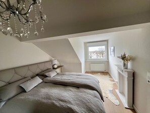 2 Schlafzimmer, Bügeleisen/Bügelbrett, kostenloses WLAN, Bettwäsche