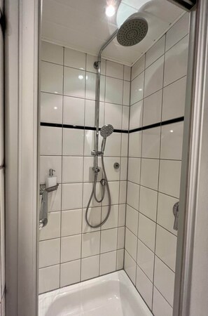 Haartrockner, Handtücher