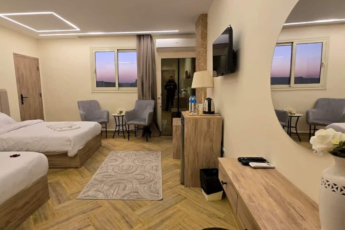 Deluxe Double Room | Premium bedding, down comforters, memory foam beds, free minibar