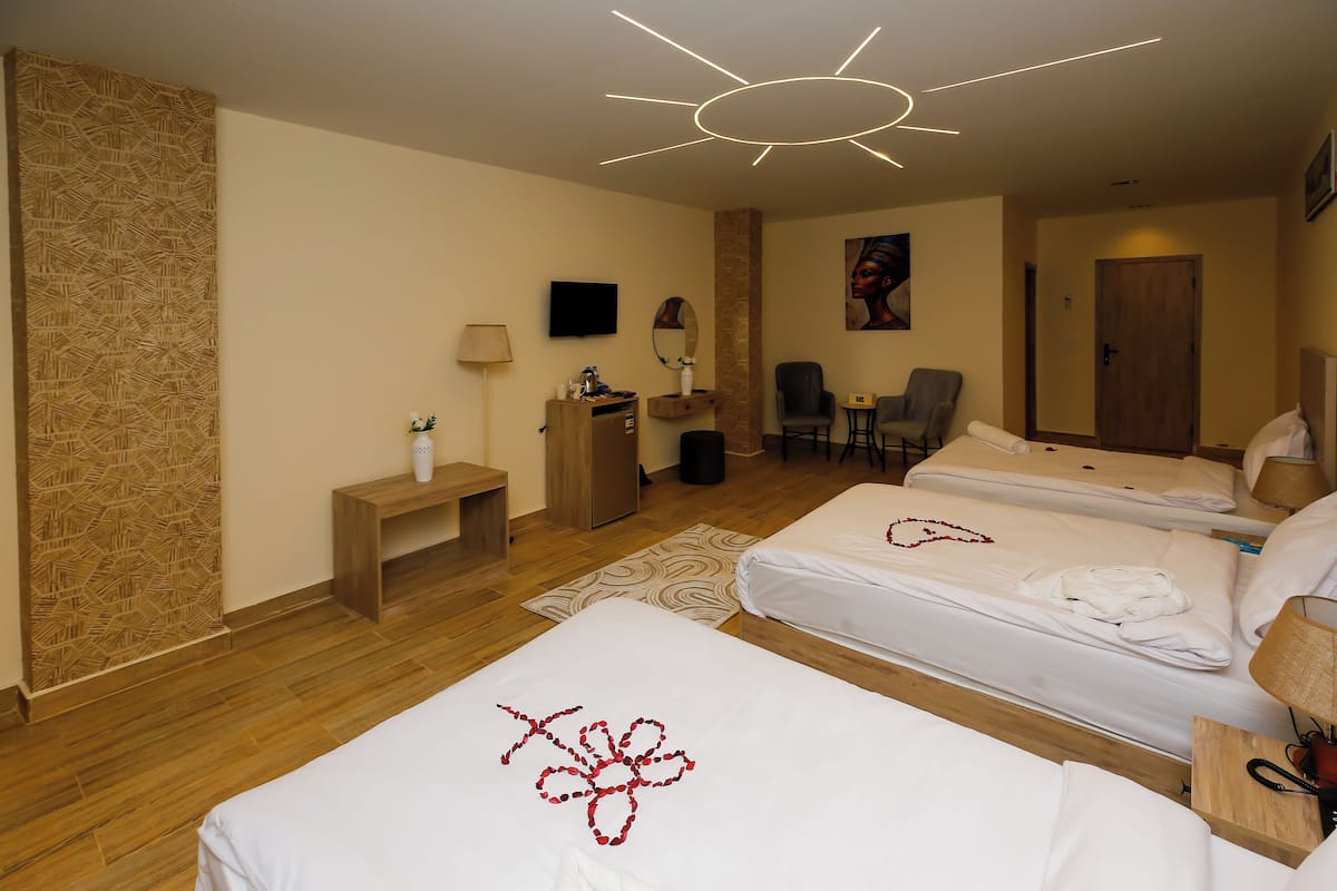 Family Room | In-room safe, desk, laptop workspace, soundproofing