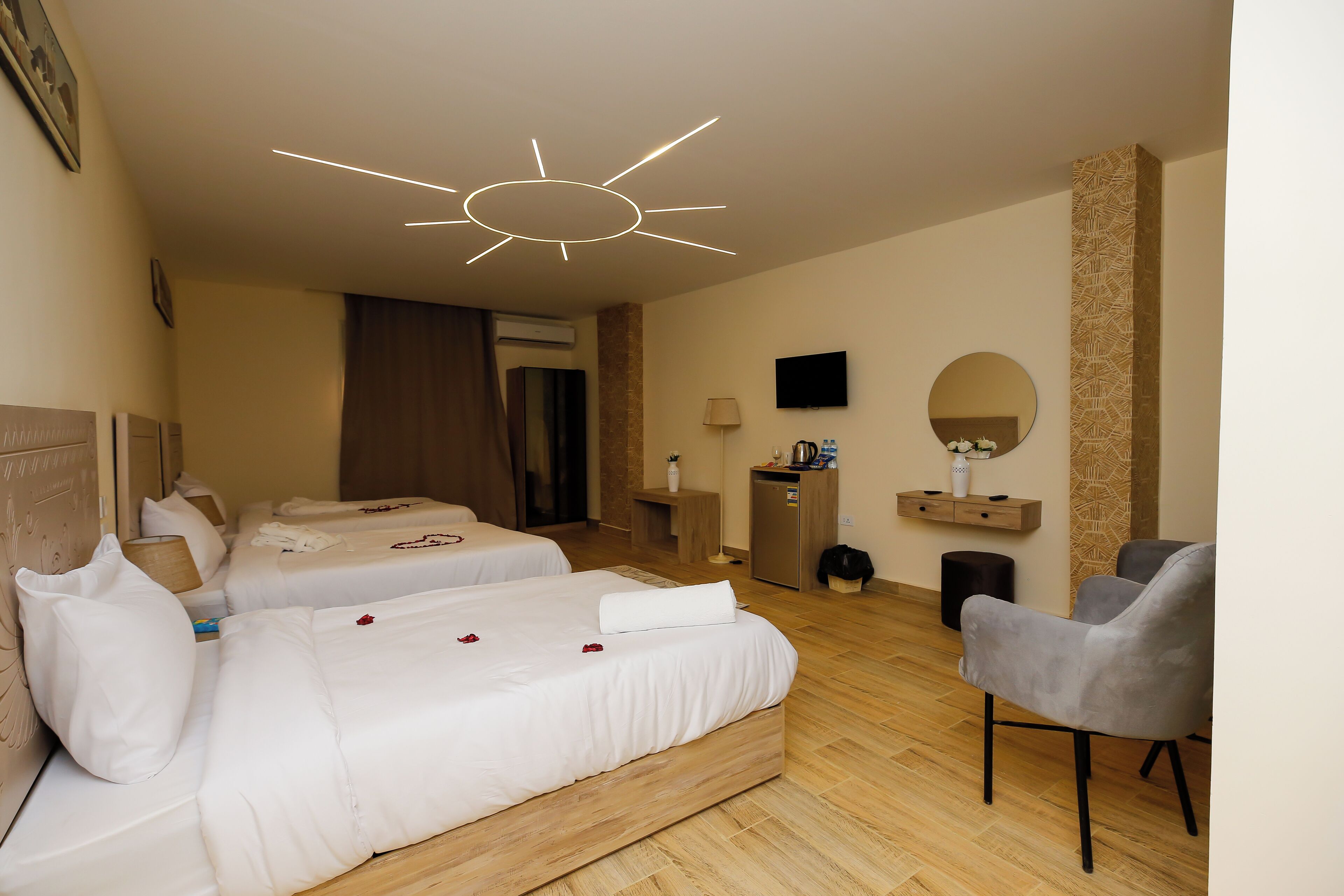 Family Room | In-room safe, desk, laptop workspace, soundproofing