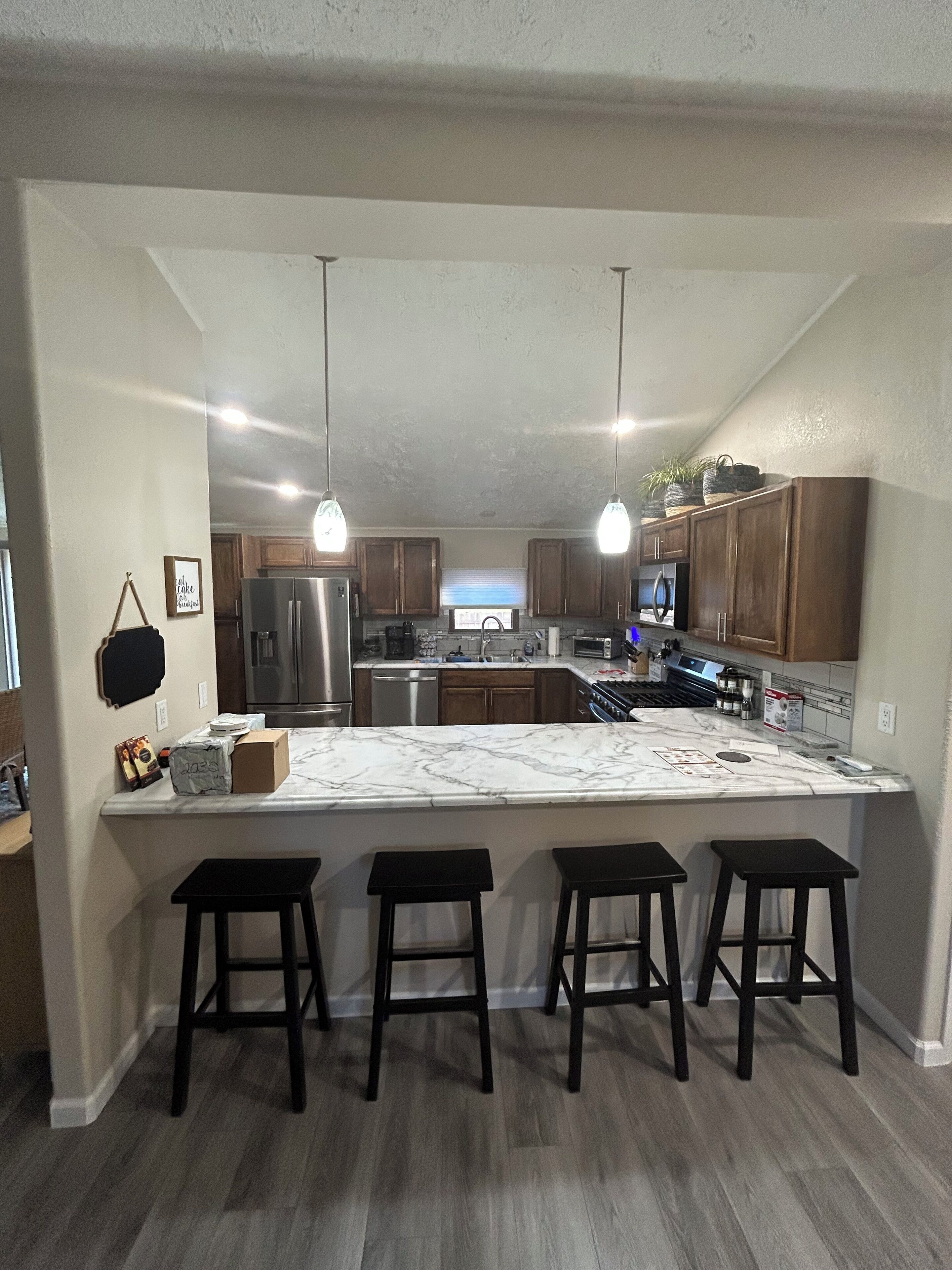 Micro-ondes, four, plaque de cuisson, lave-vaisselle