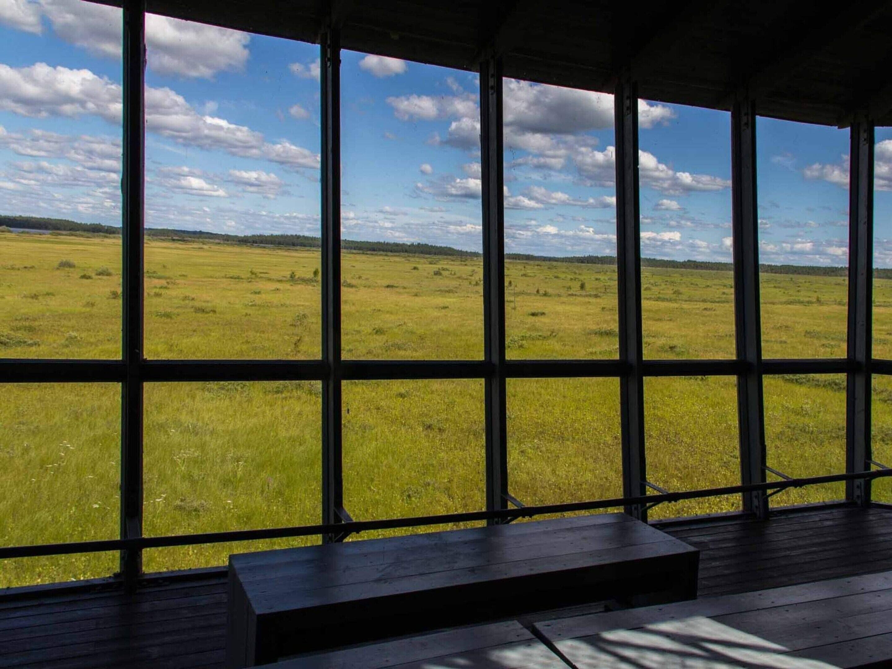 المنشأة من الداخل