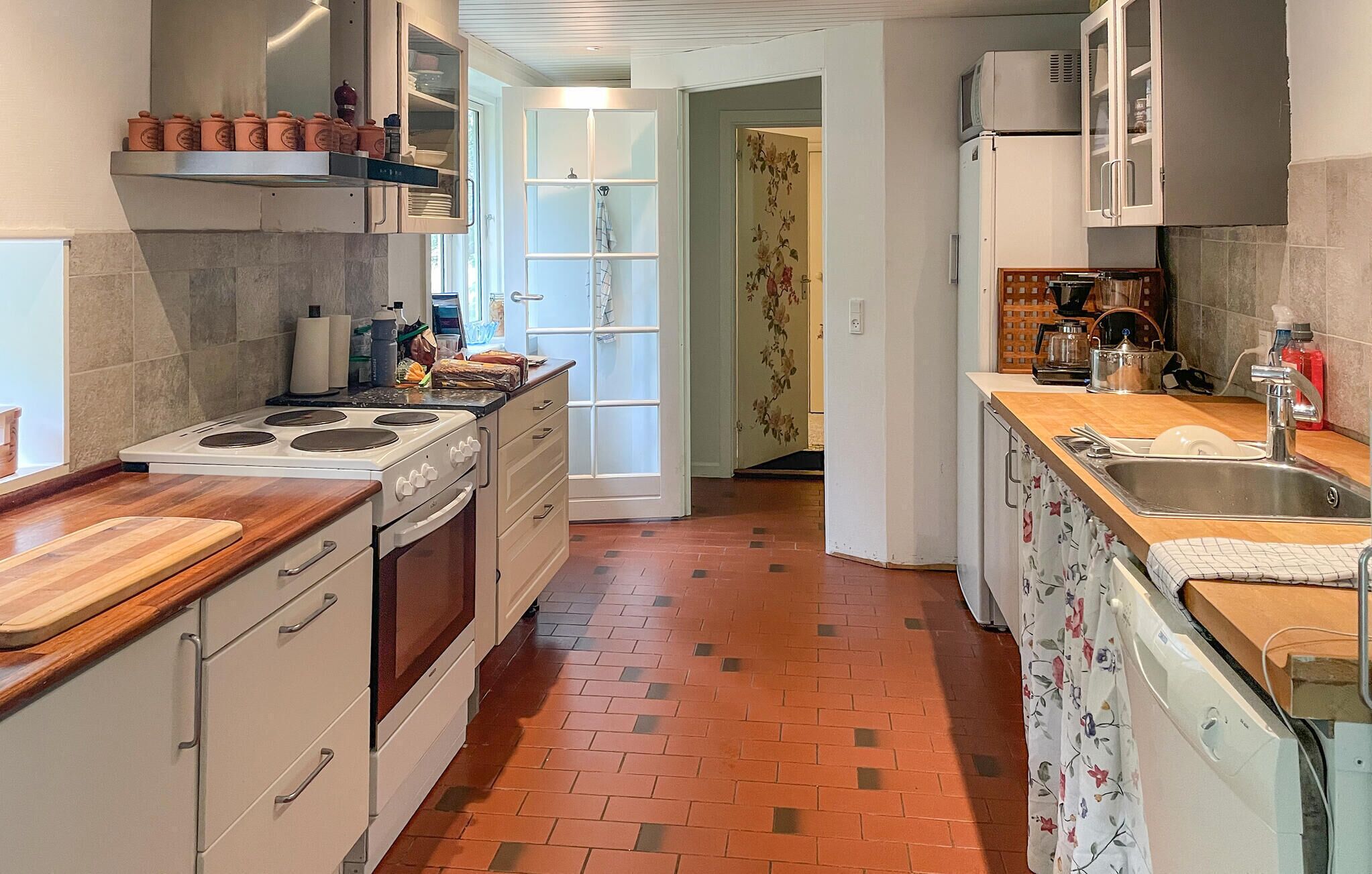 Kühlschrank, Herdplatte, Geschirrspüler