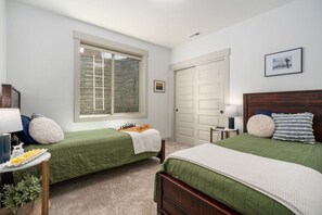 4 Schlafzimmer, Bügeleisen/Bügelbrett, WLAN, Bettwäsche