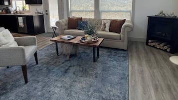 Télévision, cheminée