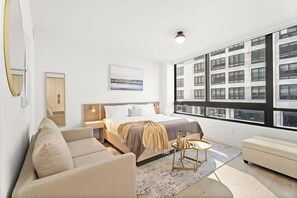 1 bedroom, iron/ironing board, travel crib, WiFi - Prime Location Downtown - Pool, Gym and Free Parking (Miami)