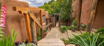 Angel Sky Hacienda - Dog Friendly, Hot Tub, Yoga