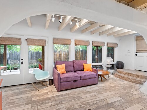 Angel Sky Hacienda - Dog Friendly, Hot Tub, Yoga