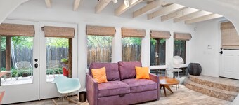 Angel Sky Hacienda - Dog Friendly, Hot Tub, Yoga