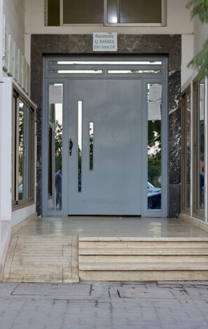 Exterior detail - Khamo Apartment, 15 min Walking to Airport, 15 min by Taxi to Medina (Marrakech)