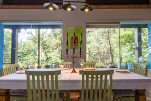 Chalet | Dining