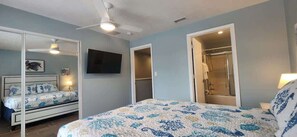 2 habitaciones, tabla de planchar con plancha, wifi y ropa de cama 