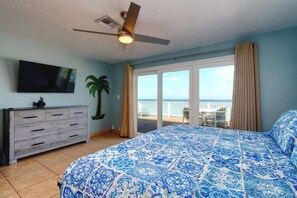 3 slaapkamers, een strijkplank/strijkijzer, wifi, beddengoed